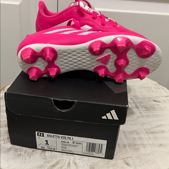 Adidas Hot Pink Cleats Soccer Shoes kids size 1 with White Accents New in Box. - Picture 5 of 6